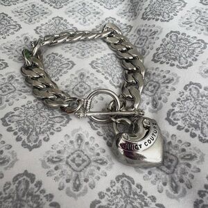 VINTAGE Juicy Couture Silver Heart Charm Toggle Bracelet